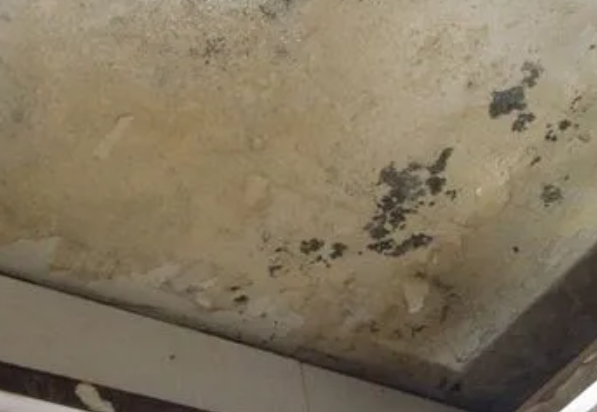 永州市阳台漏水维修公司分享下永州市卫生间渗水维修需要注意哪些问题。